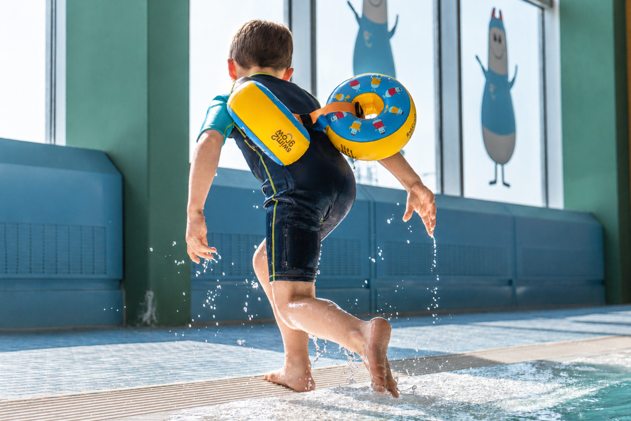 Bobos mitwachsende Schwimmhilfe